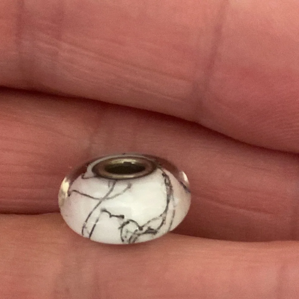 TROLLBEADS WHITE STEEL BEAD - Picture 6 of 7